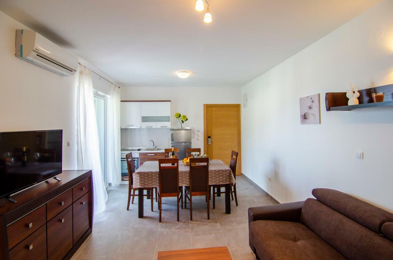 Apartments Sara 2 โบล ภายนอก รูปภาพ