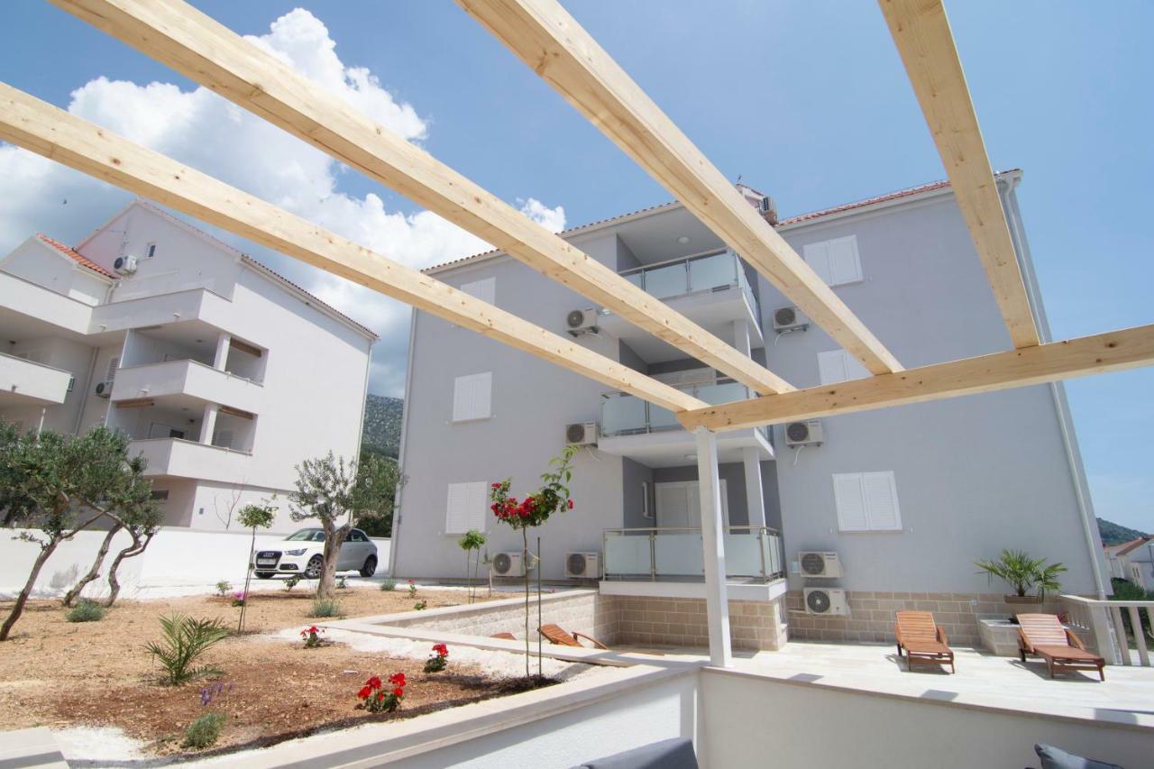 Apartments Sara 2 โบล ภายนอก รูปภาพ