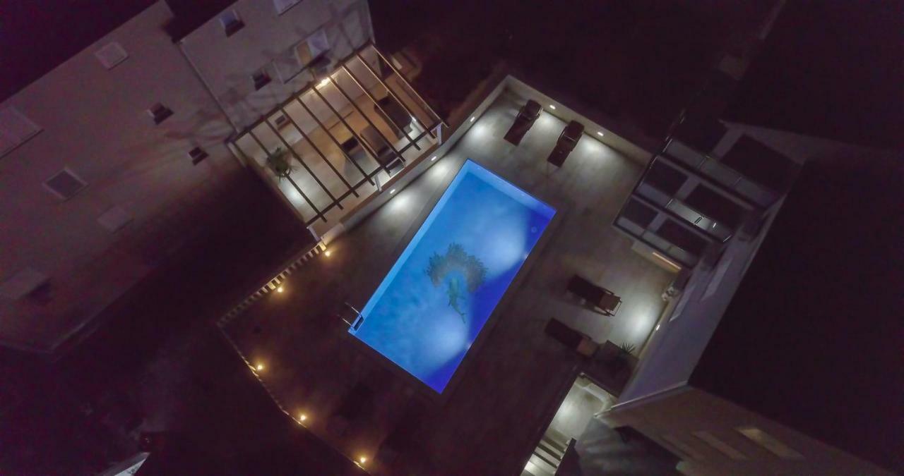 Apartments Sara 2 โบล ภายนอก รูปภาพ